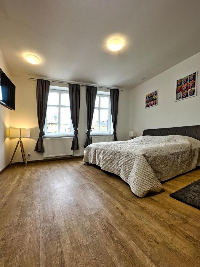 Gallery Apartments Liberec Bagian luar foto