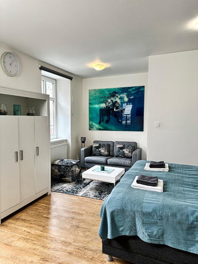 Gallery Apartments Liberec Bagian luar foto